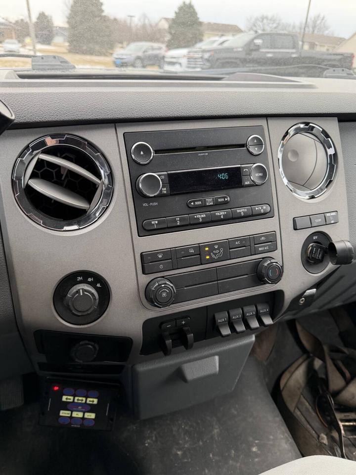 2013 Ford F-550 Super Duty 4X4 2dr Regular Cab 140.8 200.8 in. WB Eldridge IA