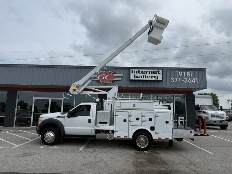 2013 Ford F-550 V10 Bucket Truck XL Collinsville OK