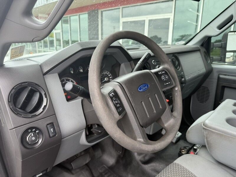 2013 Ford F-550 V10 Bucket Truck XL Collinsville OK