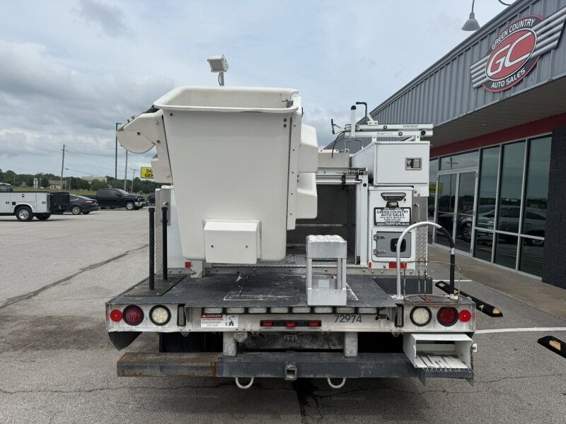 2013 Ford F-550 V10 Bucket Truck XL Collinsville OK