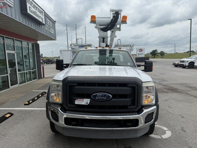 2013 Ford F-550 V10 Bucket Truck XL Collinsville OK