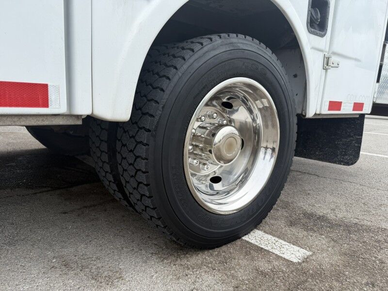 2013 Ford F-550 V10 Bucket Truck XL Collinsville OK