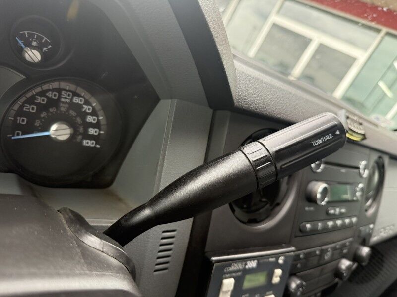 2013 Ford F-550 V10 Bucket Truck XL Collinsville OK