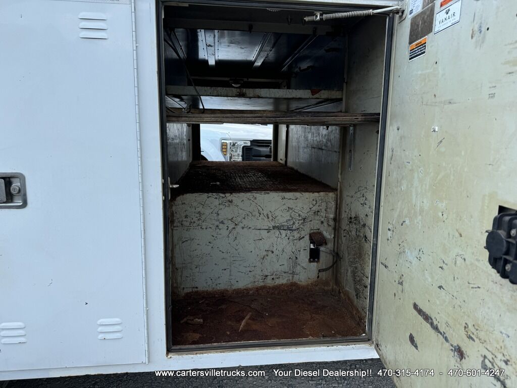 2013 Ford F-650 Super Duty CON XL Crew CAB DRW RWD - UTILITY BED Cartersville GA