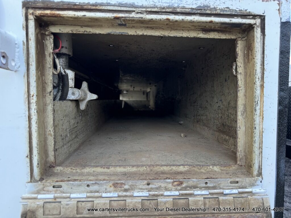 2013 Ford F-650 Super Duty CON XL Crew CAB DRW RWD - UTILITY BED Cartersville GA