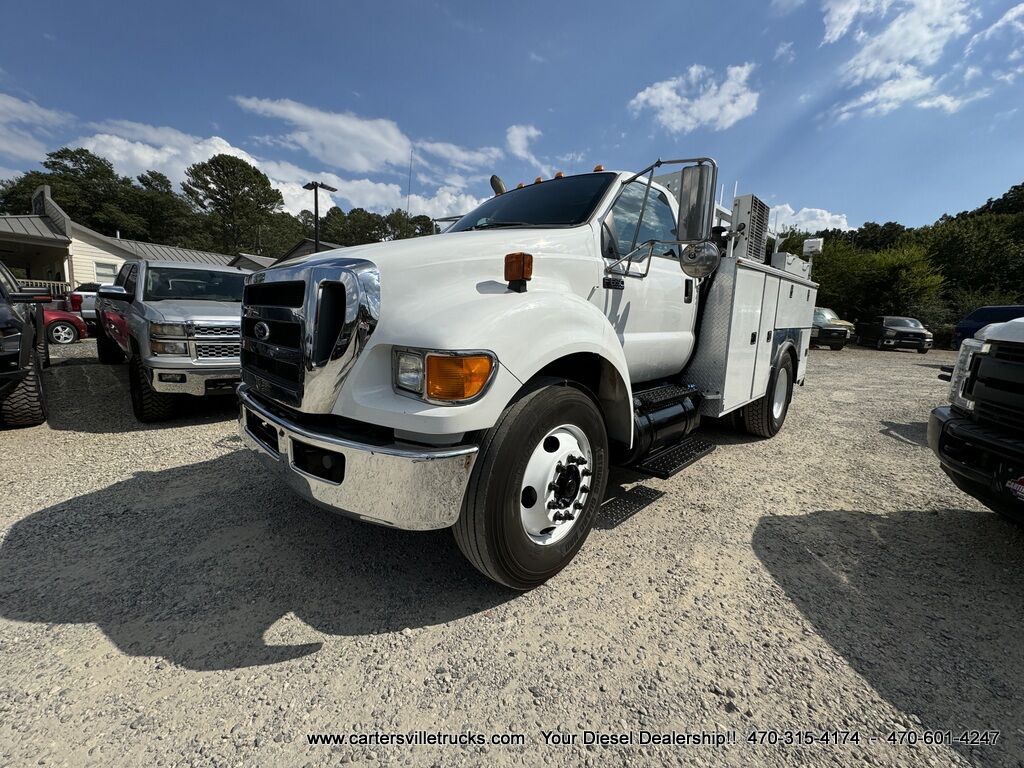 2013 Ford F-650 Super Duty CON XL Crew CAB DRW RWD - UTILITY BED
