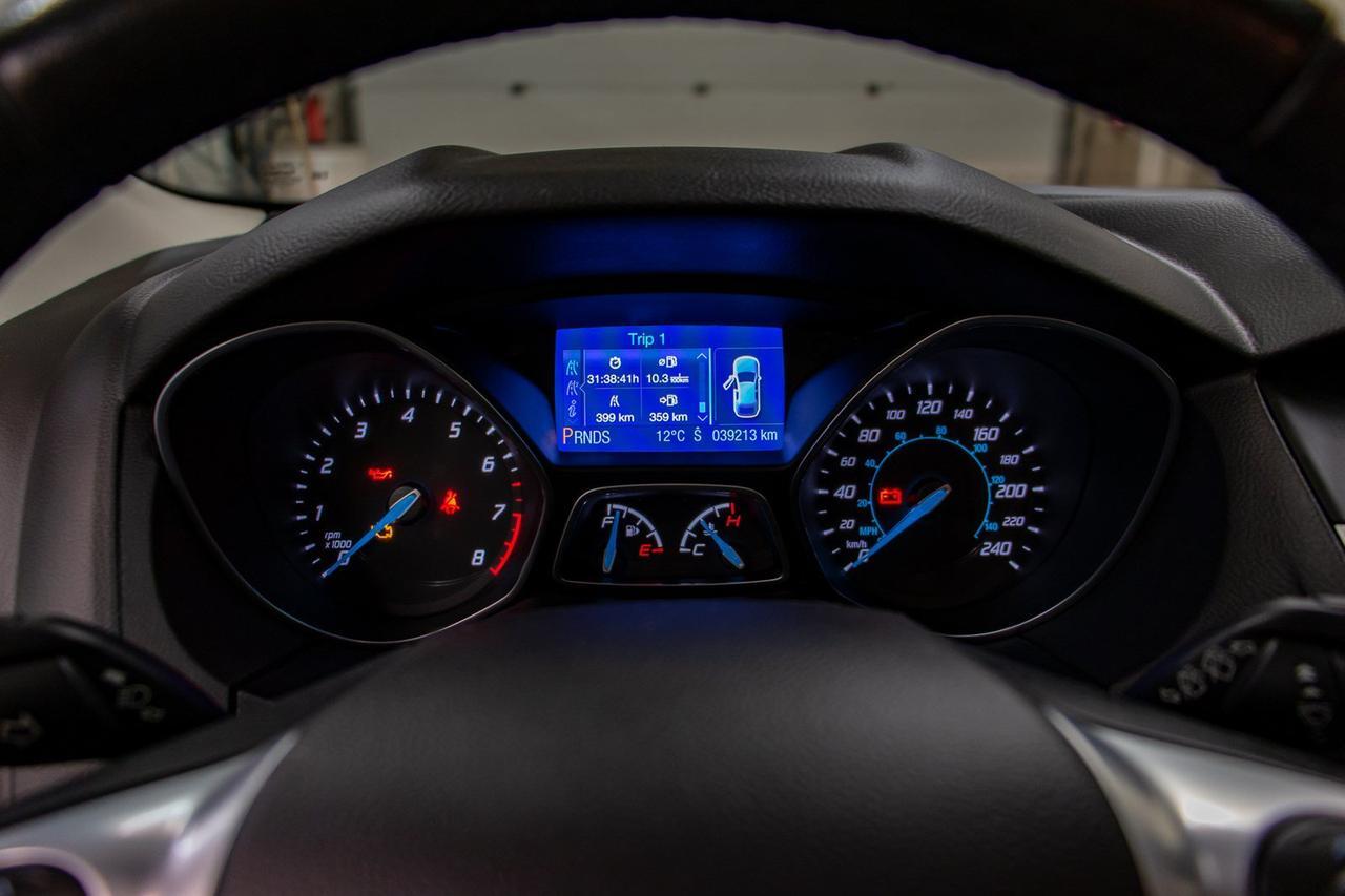 2013 Ford Focus SE Hatchback Red Deer AB