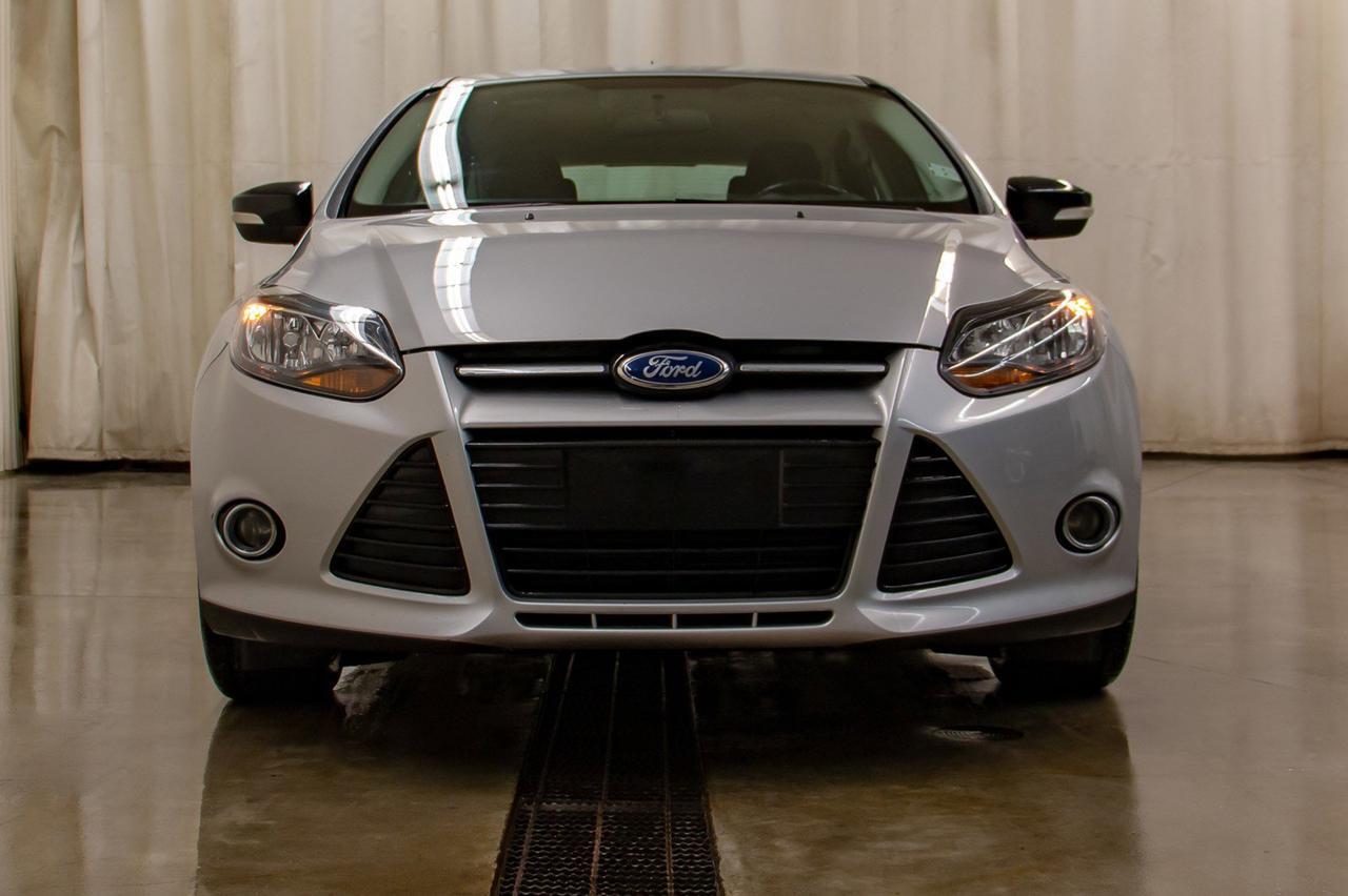 2013 Ford Focus SE Hatchback Red Deer AB