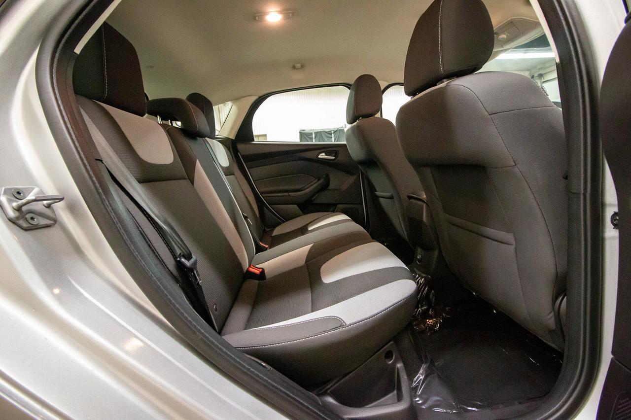 2013 Ford Focus SE Hatchback Red Deer AB