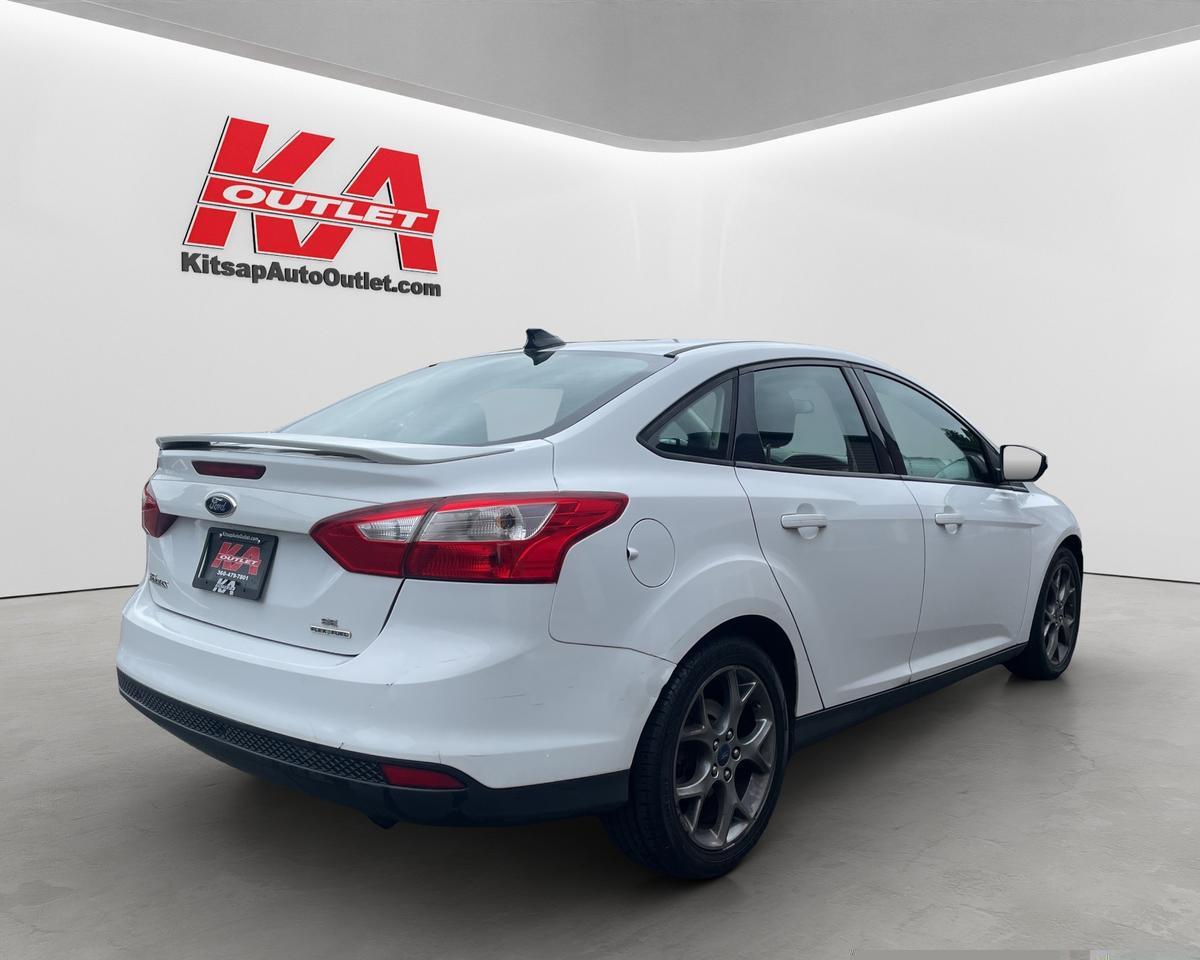 2013 Ford Focus SE Sedan 4D