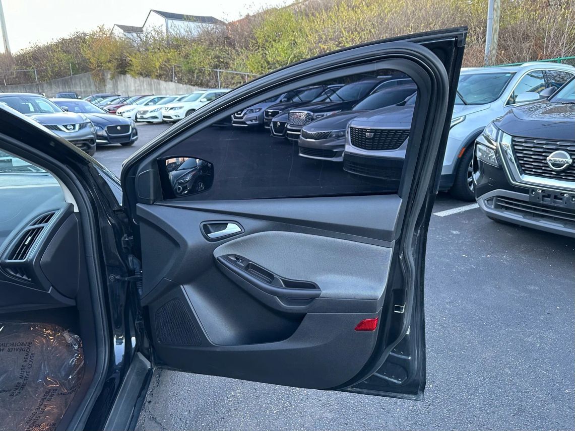 2013 Ford Focus SE Sedan 4D Cincinnati OH