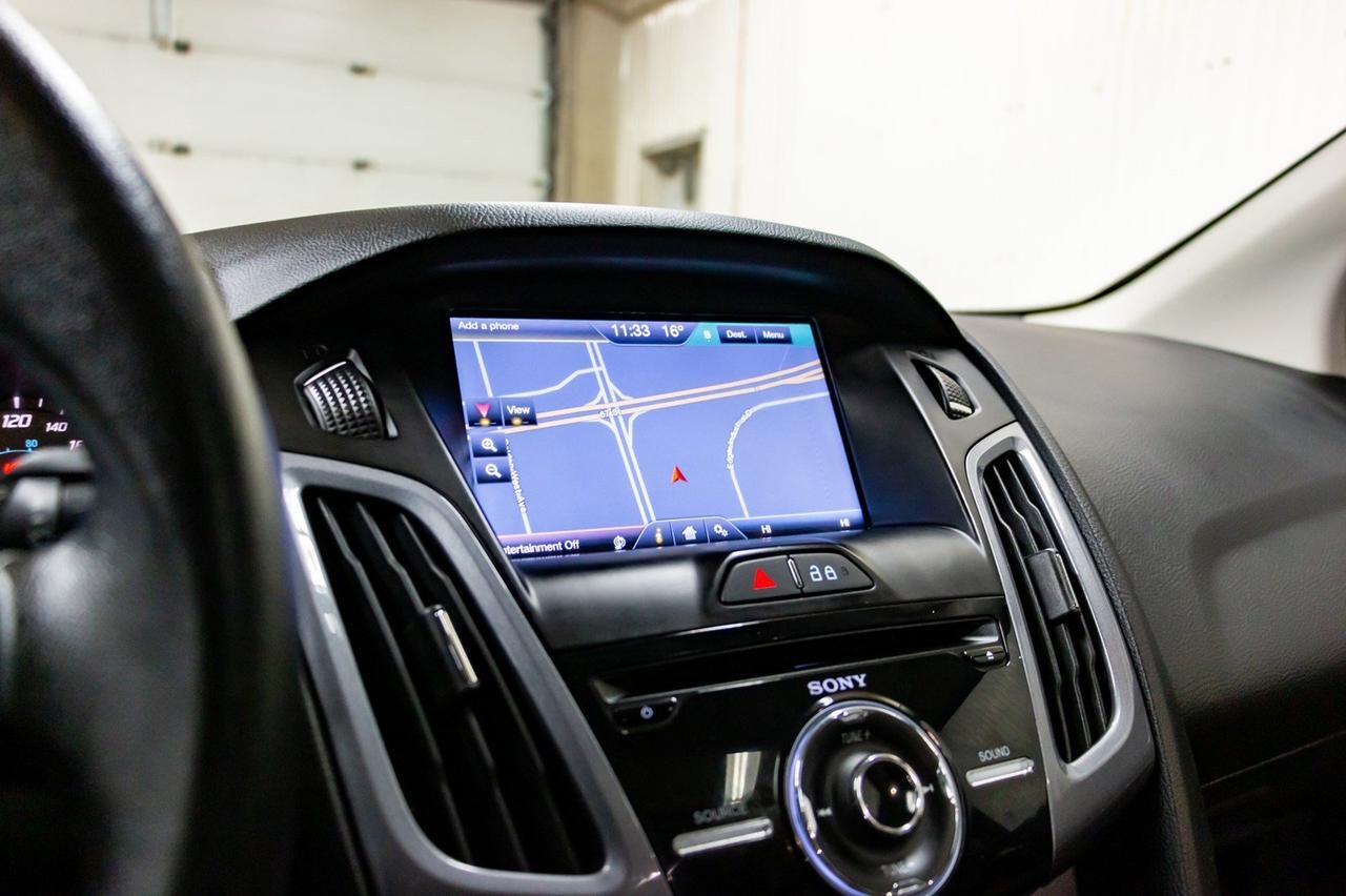 2013 Ford Focus Titanium Hatchback Leather Roof Nav Red Deer AB