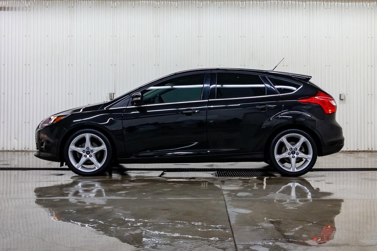 2013 Ford Focus Titanium Hatchback Leather Roof Nav Red Deer AB
