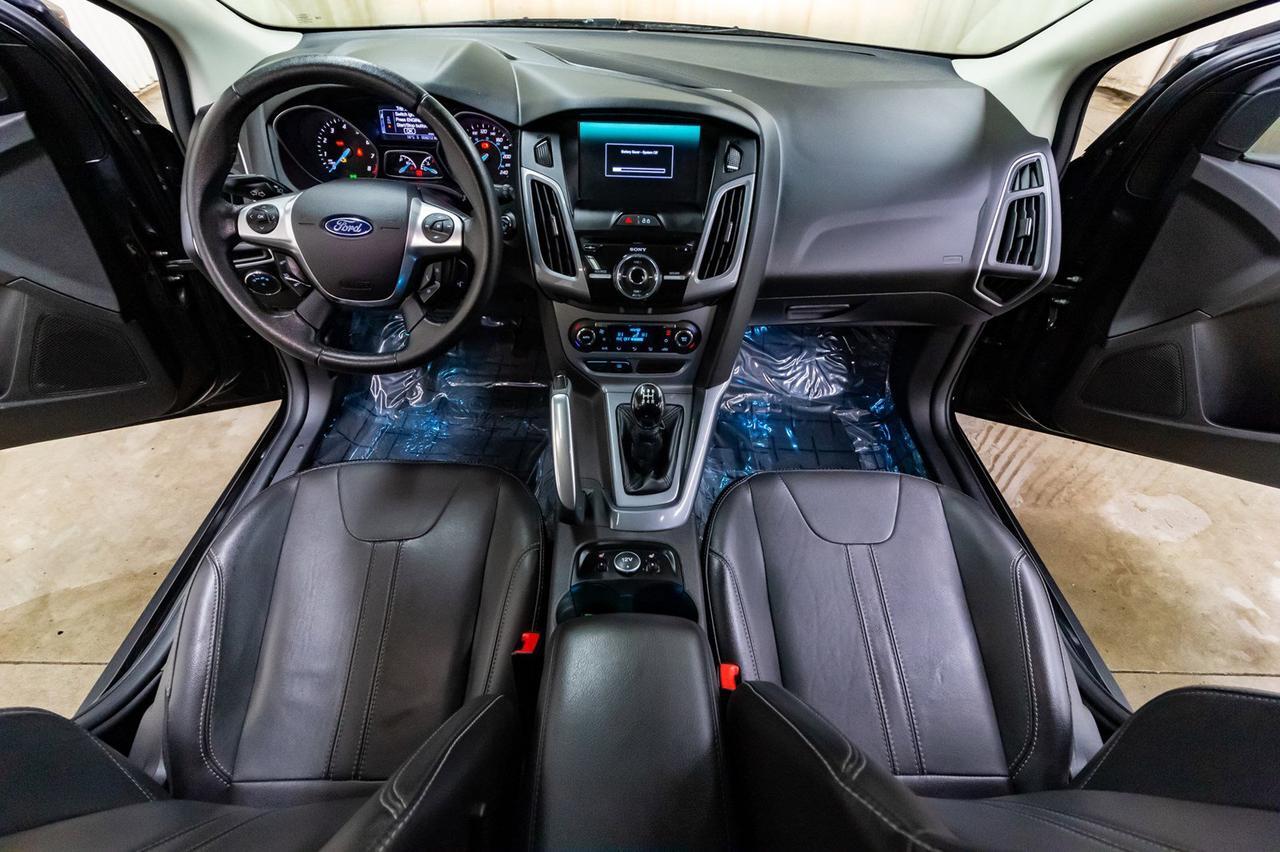 2013 Ford Focus Titanium Hatchback Leather Roof Nav Red Deer AB