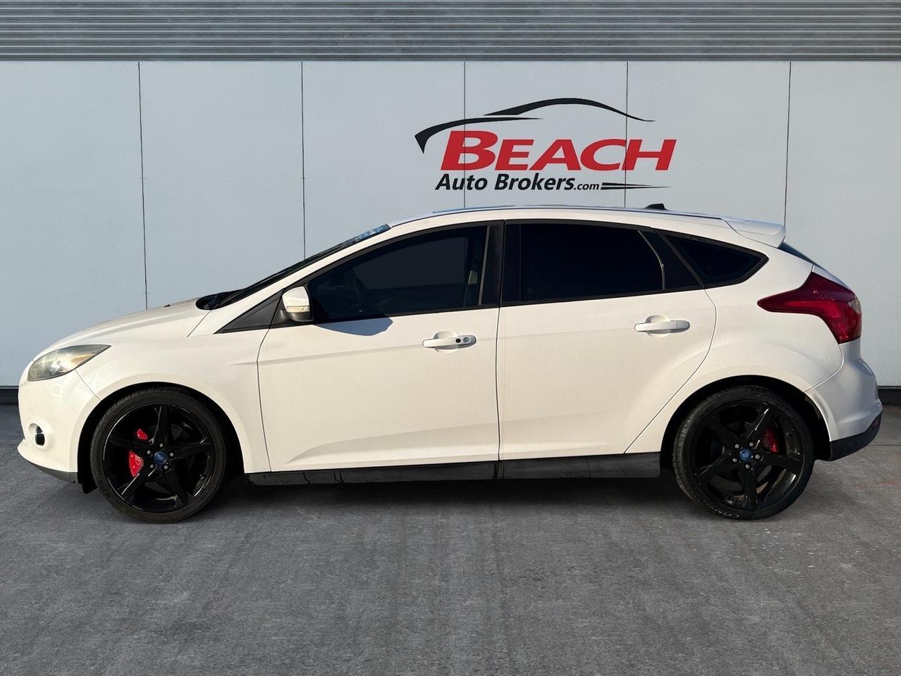 2013 Ford Focus Titanium, SUNROOF, SONY SPEAKERS, HEATED SEATS, POWER AND HEATED MIRRORS, REMOTE START, PUSH BUTTON START, BACKUP CAMERA, BLUETOOTH, COME AND TEST DRIVE THIS FORD FOCUS TODAY! Norfolk VA