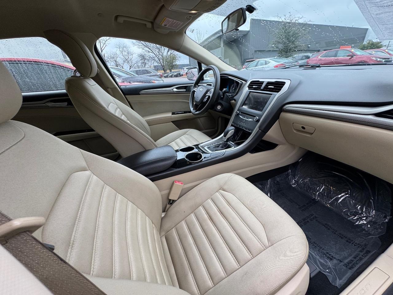 2013 Ford Fusion Hybrid SE Austin TX