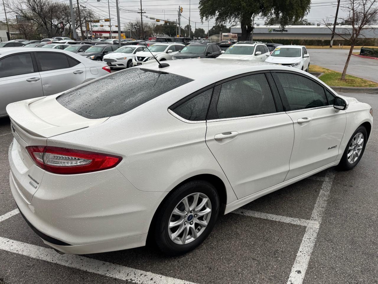 2013 Ford Fusion Hybrid SE Austin TX