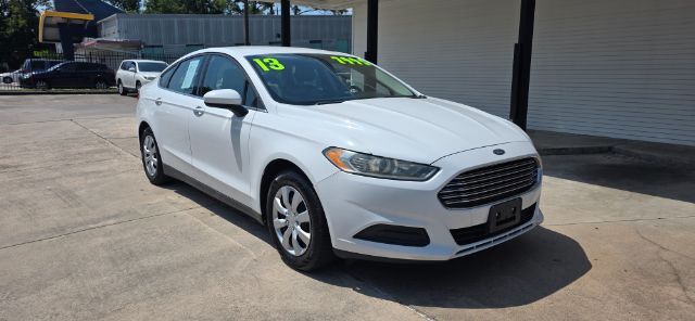 2013 Ford Fusion S