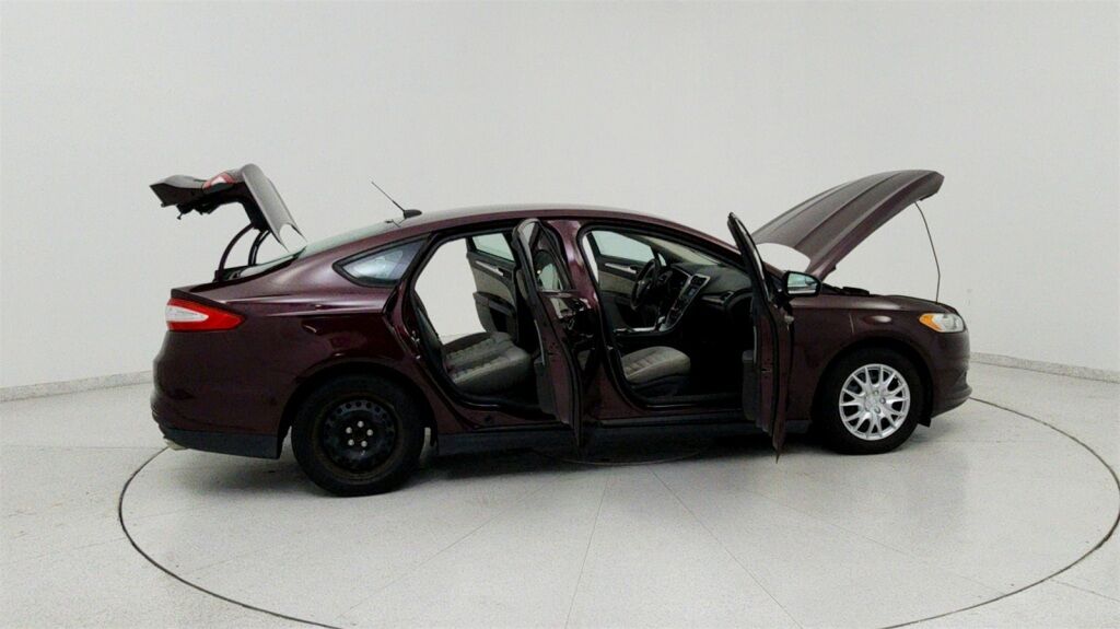 2013 Ford Fusion S Laurel MD