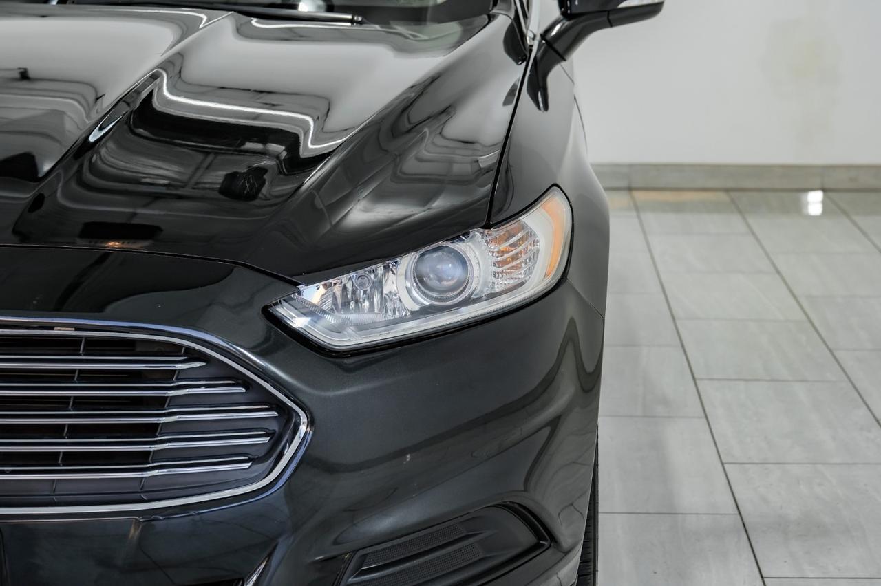 2013 Ford Fusion SE AUTOMATIC REAR CAMERA BLUETOOTH CRUISE CONTROL REMOTE KEYLESS ENTRY ALLOY WHEELS Carrollton TX