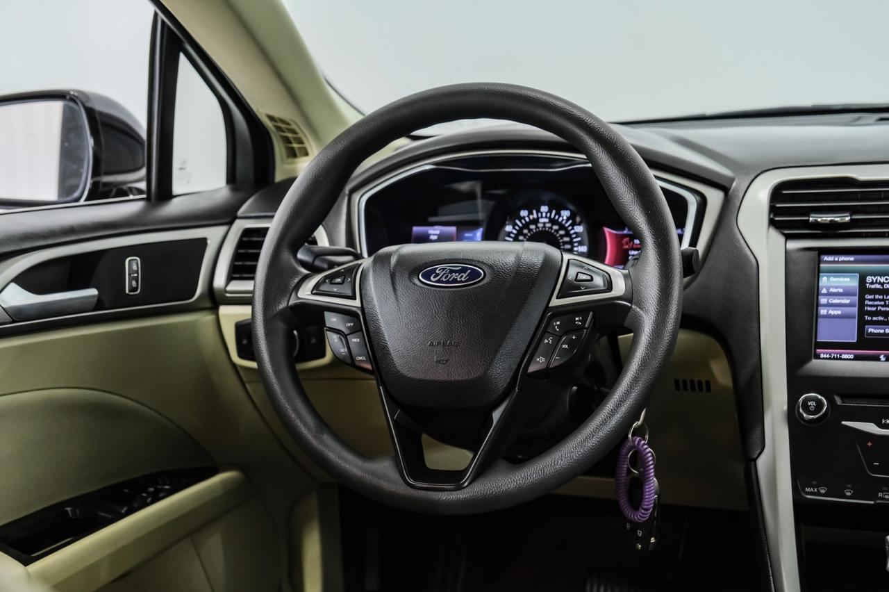 2013 Ford Fusion SE AUTOMATIC REAR CAMERA BLUETOOTH CRUISE CONTROL REMOTE KEYLESS ENTRY ALLOY WHEELS Carrollton TX