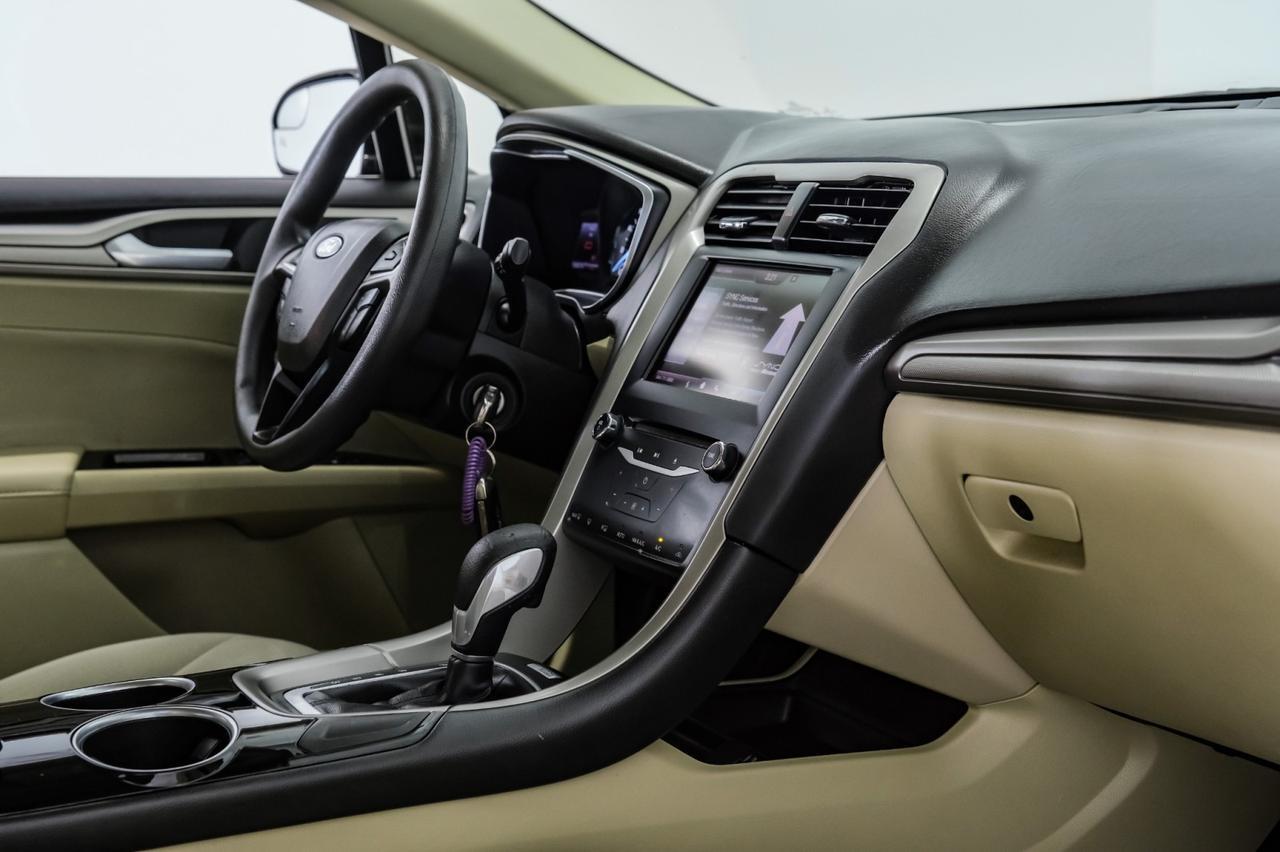 2013 Ford Fusion SE AUTOMATIC REAR CAMERA BLUETOOTH POWER DRIVER SEAT CRUISE CONTROL ALLOY WHEELS Carrollton TX