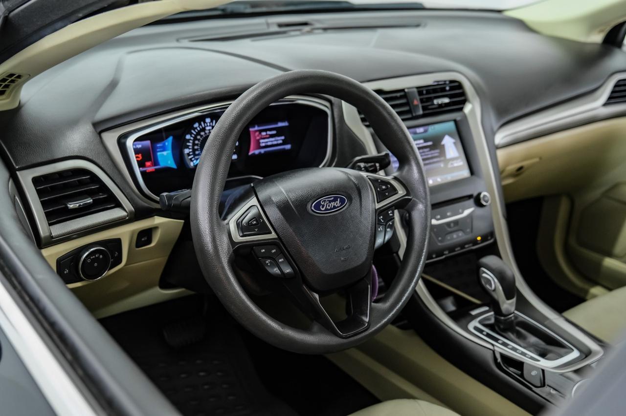 2013 Ford Fusion SE AUTOMATIC REAR CAMERA BLUETOOTH POWER DRIVER SEAT CRUISE CONTROL ALLOY WHEELS Carrollton TX