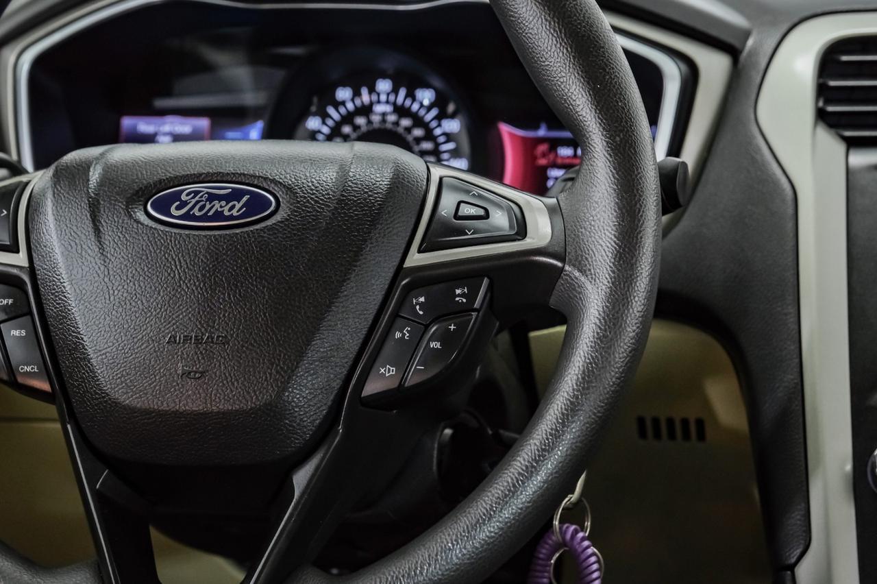 2013 Ford Fusion SE AUTOMATIC REAR CAMERA BLUETOOTH POWER DRIVER SEAT CRUISE CONTROL ALLOY WHEELS Carrollton TX