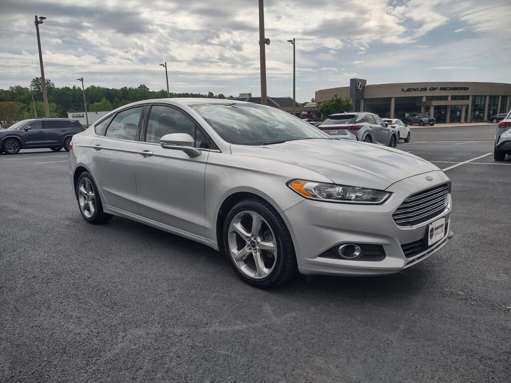 2013 Ford Fusion SE