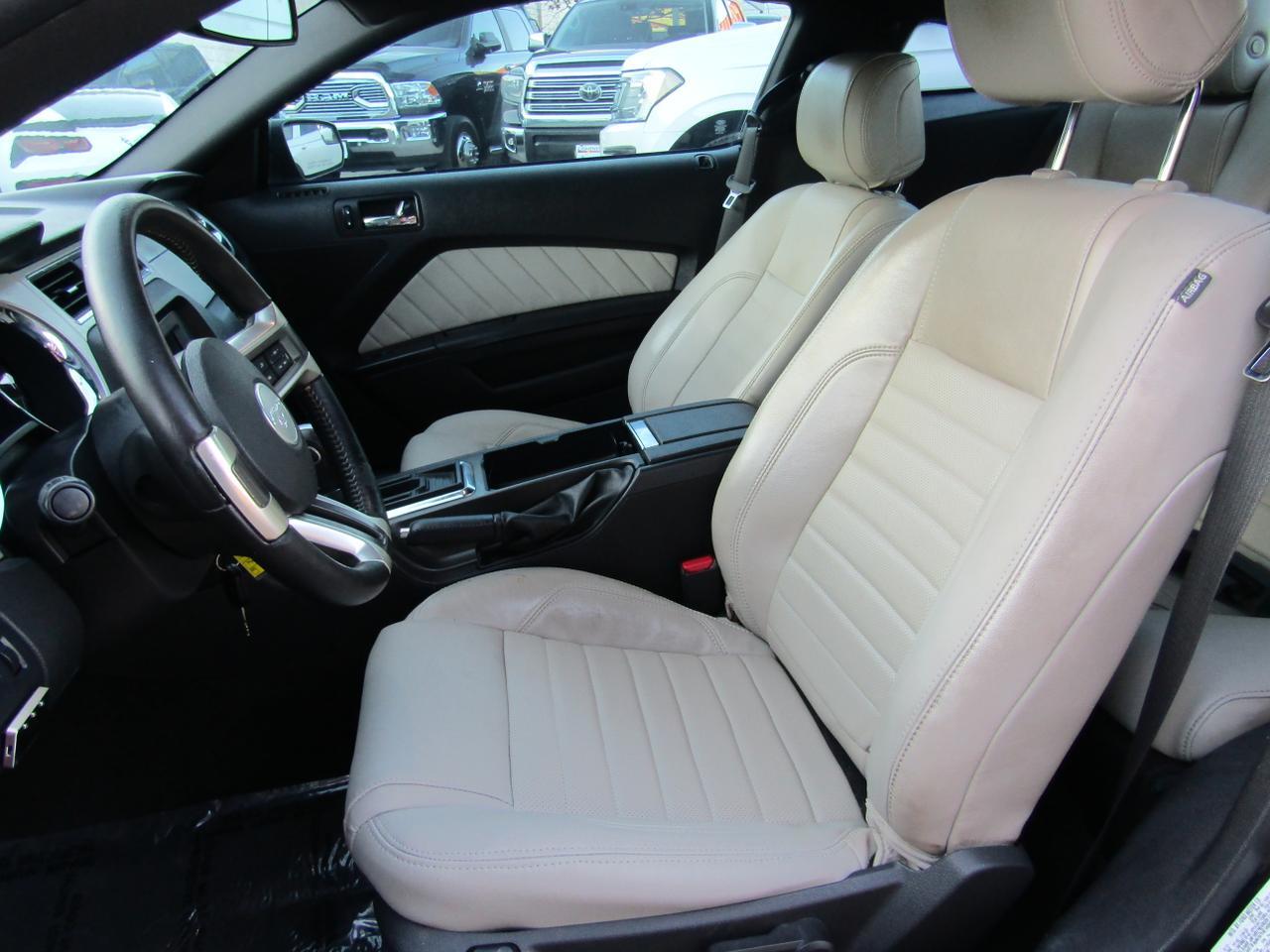 2013 Ford Mustang 2dr Cpe V6 Grand Prairie TX