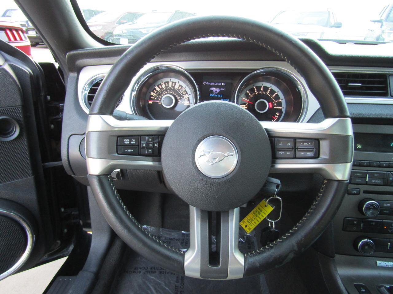 2013 Ford Mustang 2dr Cpe V6 Grand Prairie TX