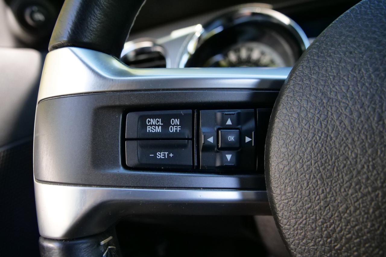 2013 Ford Mustang GT Premium / 5.0L V8 / Heated Leather Seats! Lincolnton NC