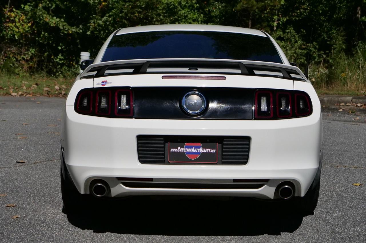 2013 Ford Mustang GT Premium / 5.0L V8 / Heated Leather Seats! Lincolnton NC
