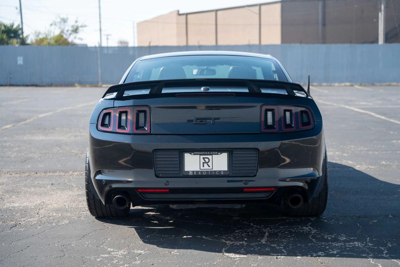 2013 Ford Mustang GT Premium Coupe 2D St. Louis MO