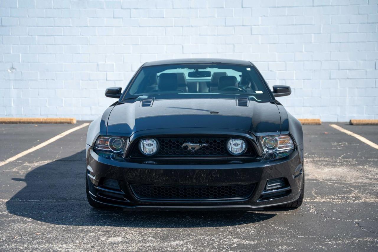 2013 Ford Mustang GT Premium Coupe 2D St. Louis MO