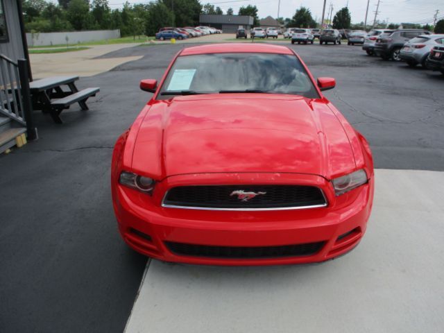2013 Ford Mustang V6 Coupe