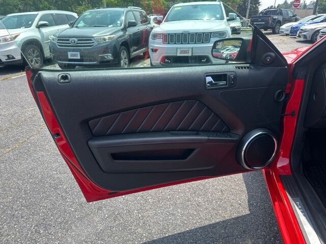 2013 Ford Mustang V6 Premium Worcester MA