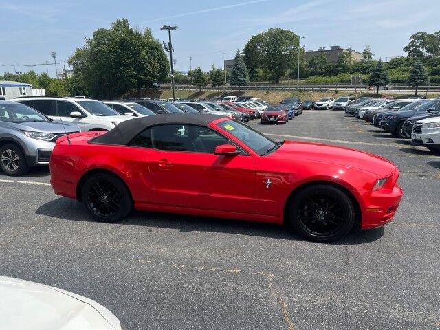 2013 Ford Mustang V6 Premium Worcester MA
