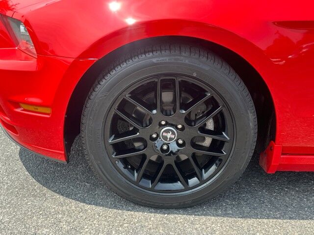 2013 Ford Mustang V6 Premium Worcester MA
