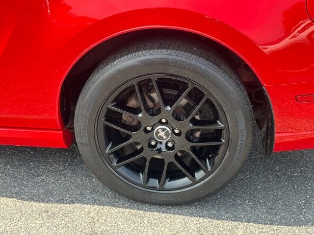 2013 Ford Mustang V6 Premium Worcester MA