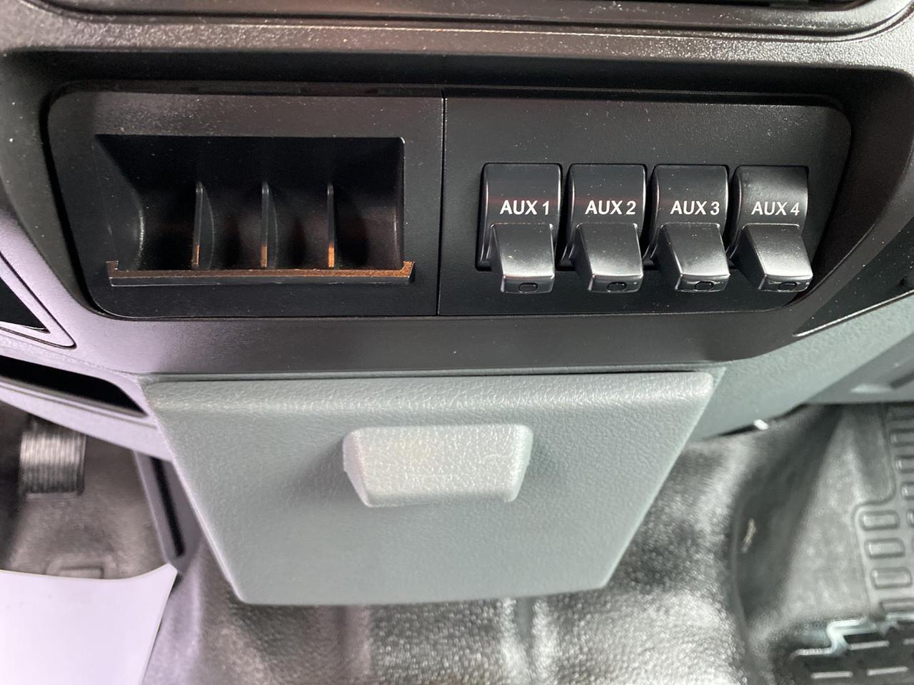 2013 Ford Super Duty F-350 DRW XL