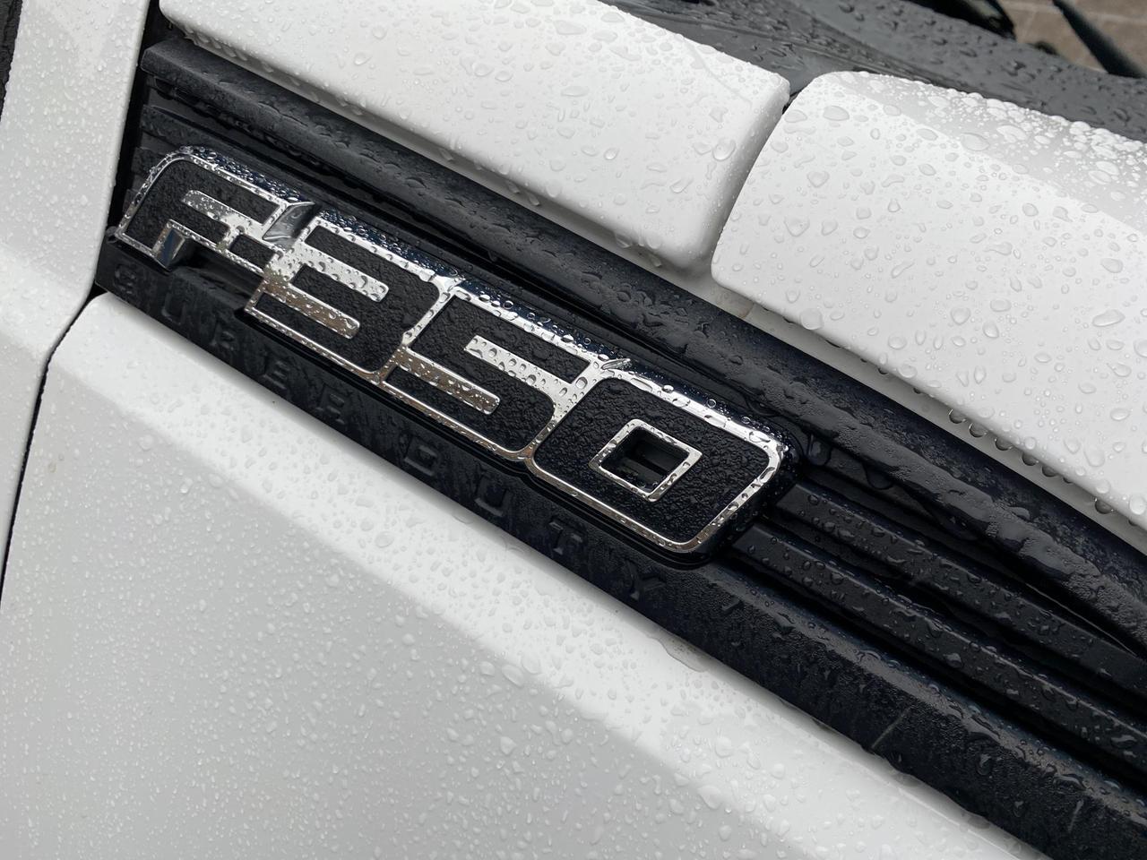 2013 Ford Super Duty F-350 DRW XL