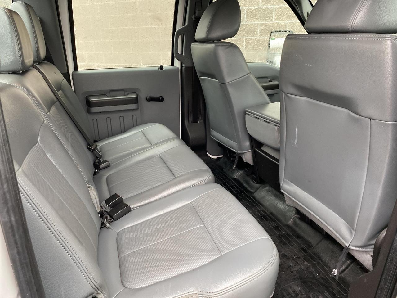 2013 Ford Super Duty F-350 DRW XL