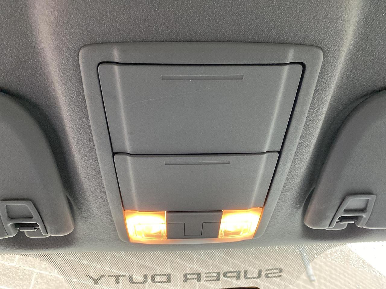 2013 Ford Super Duty F-350 DRW XL