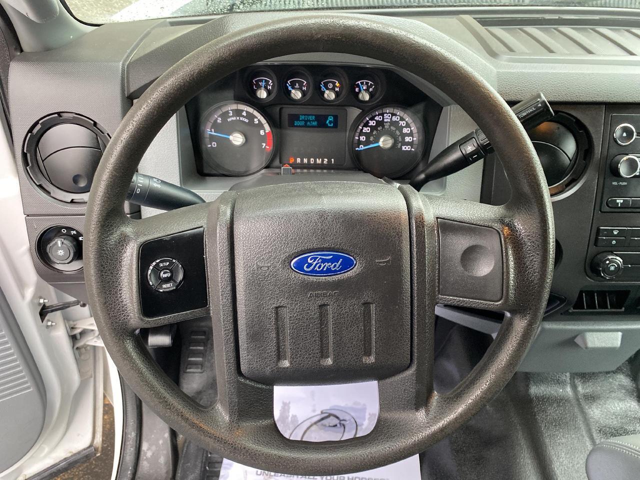 2013 Ford Super Duty F-350 DRW XL