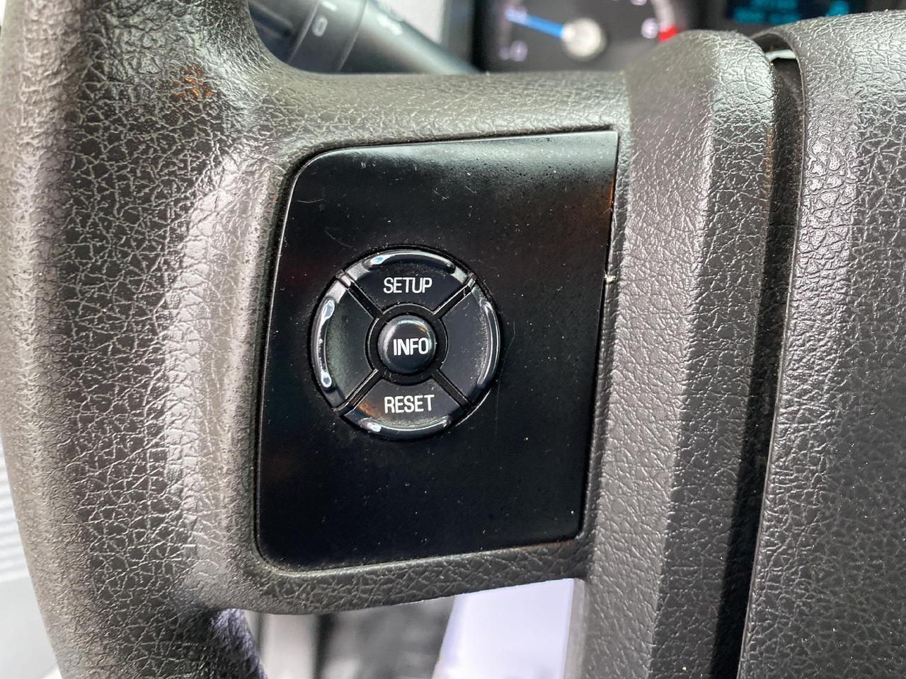 2013 Ford Super Duty F-350 DRW XL