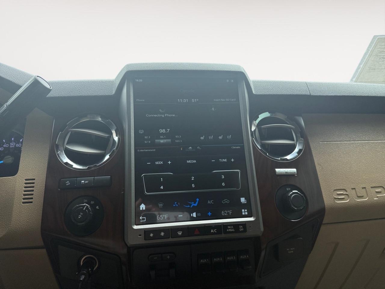 2013 Ford Super Duty F-350 SRW LARIAT, APPLE CARPLAY/ANDROID AUTO, UNIVERSAL GARAGE DOOR OPENER, BED LINER, TOW PACKAGE, RUNNING BOARDS, POWER MIRRORS, BACKUP CAMERA, SLIDING REAR WINDOW, KEYLESS ENTRY, SONY SPEAKERS, BIG IS AND UNDERSTATEMENT WHEN IT COMES TO THIS F-350! Norfolk VA