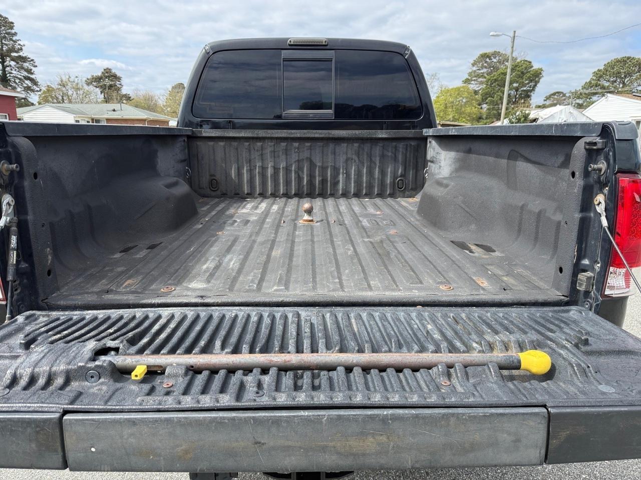 2013 Ford Super Duty F-350 SRW LARIAT, APPLE CARPLAY/ANDROID AUTO, UNIVERSAL GARAGE DOOR OPENER, BED LINER, TOW PACKAGE, RUNNING BOARDS, POWER MIRRORS, BACKUP CAMERA, SLIDING REAR WINDOW, KEYLESS ENTRY, SONY SPEAKERS, BIG IS AND UNDERSTATEMENT WHEN IT COMES TO THIS F-350! Norfolk VA