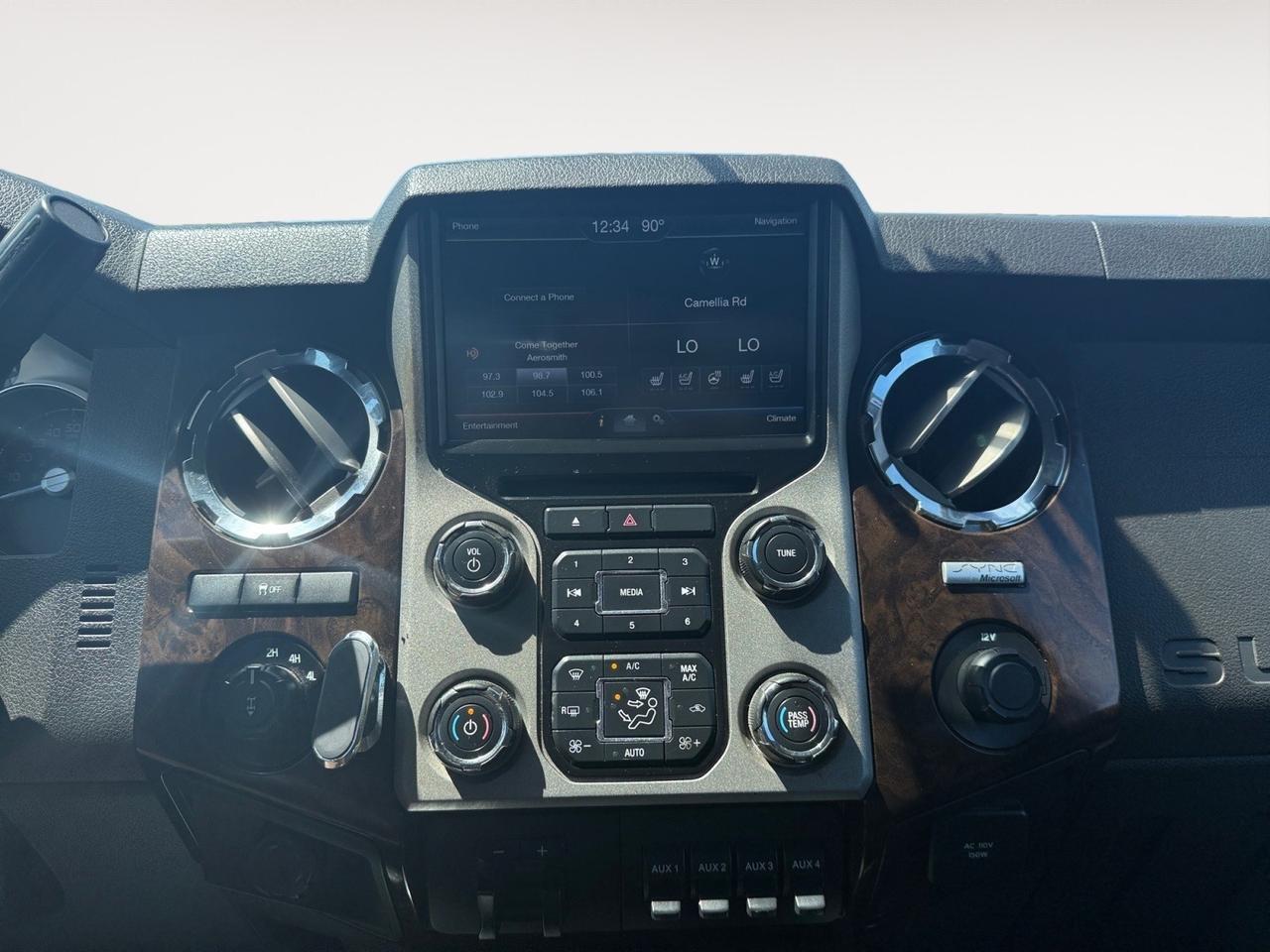 2013 Ford Super Duty F-350 SRW LARIAT, HEATED/VENTILATED SEATS, UNIVERSAL GARAGE DOOR OPENER, BED LINER, TONNEAU COVER, RUNNING BOARDS, SLIDING REAR WINDOW, BACKUP CAMERA, POWER/HEATED MIRRORS, SUNROOF, COME AND TEST DRIVE THIS FORD F-350! Norfolk VA