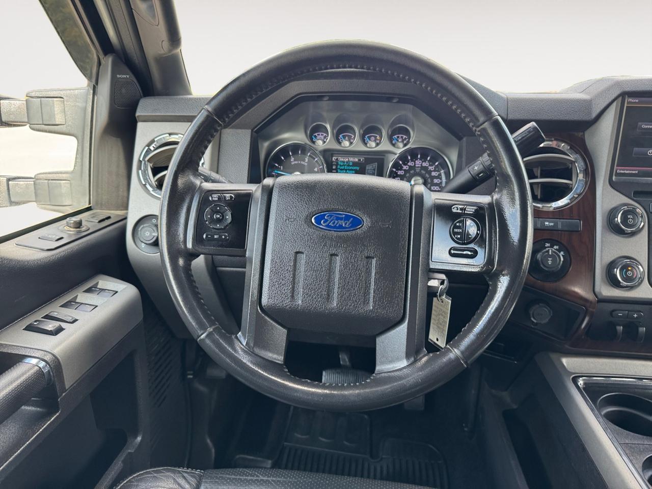 2013 Ford Super Duty F-350 SRW LARIAT, SUNROOF, HEATED & COOLED SEATS, SONY SPEAKERS, NAVIGATION, POWER SLIDING REAR WINDOW, HEATED REAR SEATS, BLUETOOTH, ONE OWNER TRUCK, LOADED WITH FEATURES, READY TO WORK- COME SEE THIS TRUCK BEFORE ITS GONE!!! Norfolk VA